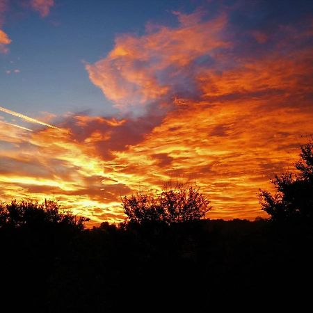 La Valle Nervesa della Battaglia Esterno foto